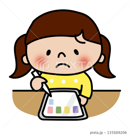 タブレット学習で困っている子供（女の子） 135889206