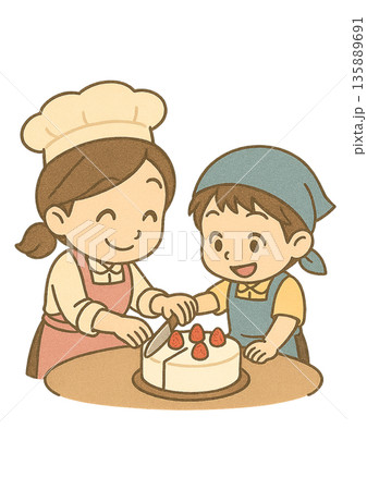 女性のパティシエと一緒に笑顔でケーキを切り分けているエプロンを付けた男の子 135889691