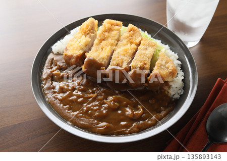 手作りカツカレー 135893143