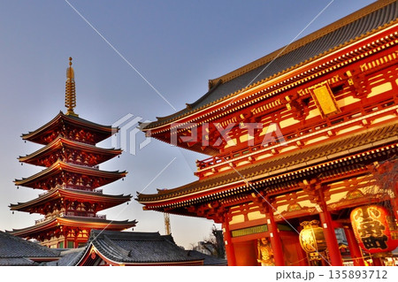 浅草寺の「五重塔」 浅草寺の「五重塔」 135893712