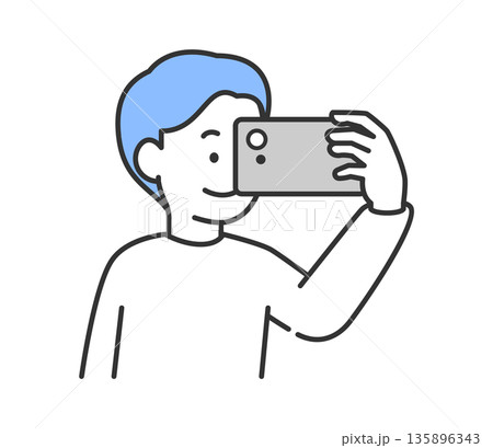 スマートフォンで撮影する男性のイラスト　ベクター 135896343