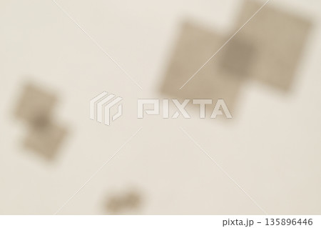 和紙の切り絵アート・ボケ味【背景素材】 135896446