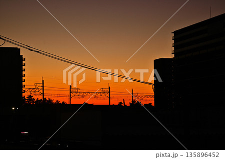 夕焼けの風景 夕焼けの風景 135896452