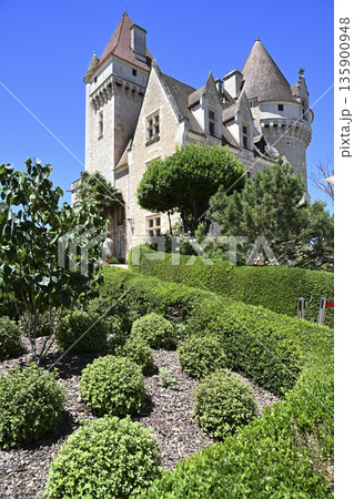The Chateau des Milandes, a manor house in the commune of Castelnaud-la-Chapelle The Chateau des Milandes, a manor house in the commune of Castelnaud-la-Chapelle 135900948