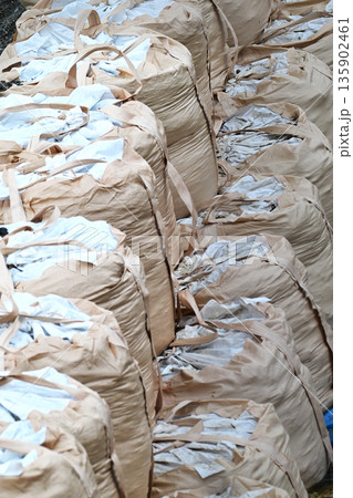 治水工事 イメージ( 水害 豪雨災害 復旧 治水工事 河川工事 護岸工事) 治水工事 イメージ( 水害 豪雨災害 復旧 治水工事 河川工事 護岸工事) 135902461