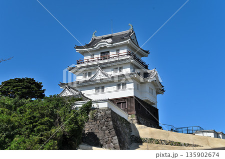 長崎県「平戸城」櫓と眺望 長崎県「平戸城」櫓と眺望 135902674