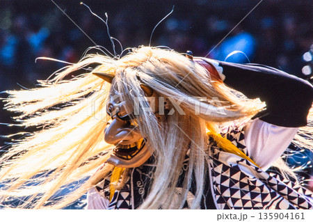 【新潟県_佐渡_鬼太鼓】鬼が舞う佐渡島 135904161