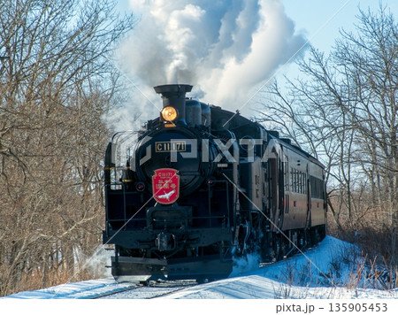 SL冬の湿原号 135905453