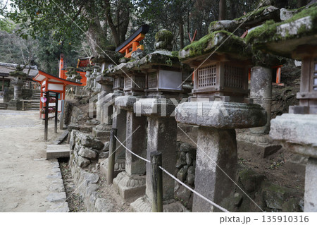 春日大社 奈良県 奈良市 春日野町 春日大社 奈良県 奈良市 春日野町 135910316