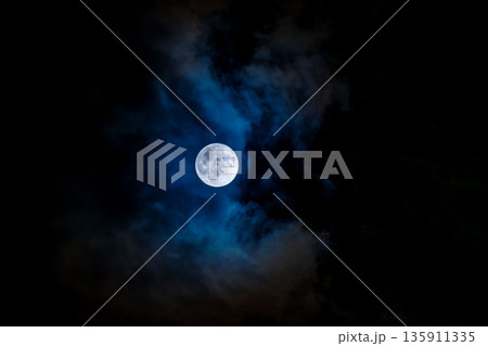 秋の夜　9月の朧月11 135911335