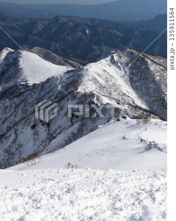 厳冬の谷川岳天神尾根の激下り 厳冬の谷川岳天神尾根の激下り 135911564