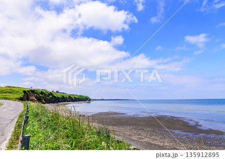 根室市西浜町の海の 風景 根室市西浜町の海の 風景 135912895