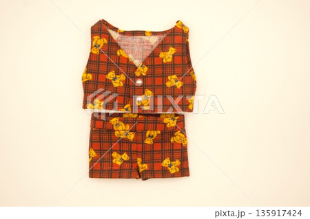 ぬい服　赤チェックセットアップ　2 135917424