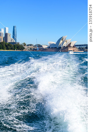 オーストラリアのシドニーで眺める街並みの風景 オーストラリアのシドニーで眺める街並みの風景 135918754