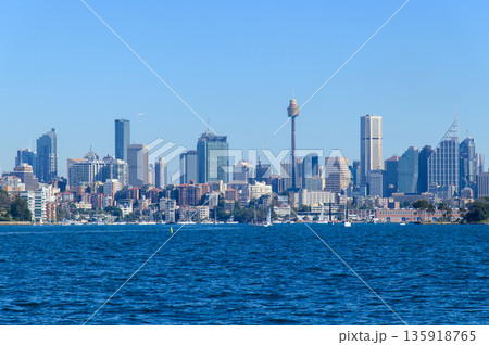 オーストラリアのシドニーで眺める街並みの風景 オーストラリアのシドニーで眺める街並みの風景 135918765