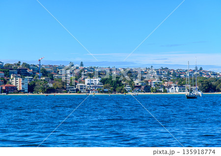 オーストラリアのシドニーで眺める街並みの風景 135918774