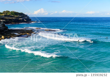 オーストラリアのシドニー近郊にあるラマラマビーチの美しい風景 135919232