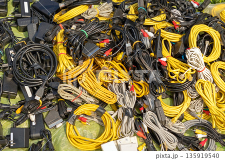 Connection cables sold on market 135919540