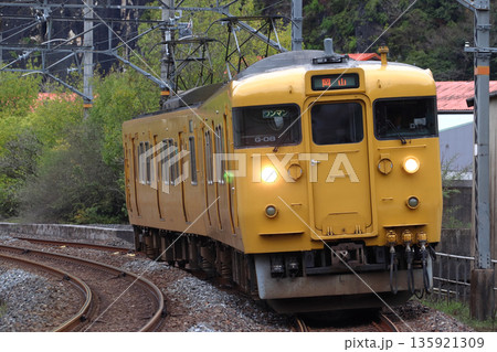 ［JR-V］伯備線115系電車（ワンマン車：岡山⇔新見） 135921309