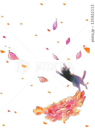 落ち葉にじゃれつく猫 135922113