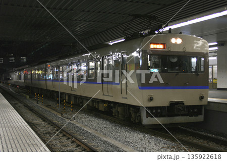 ［JR-V］伯備線115系更新色（ワンマン車：岡山⇔備中高梁） 135922618