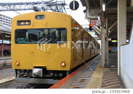 ［JR-V］伯備線115系電車（ワンマン運転：新見⇔米子） 135923469
