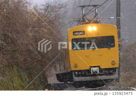 ［JR-V］伯備線115系電車（ワンマン運転：新見⇔米子） 135923473