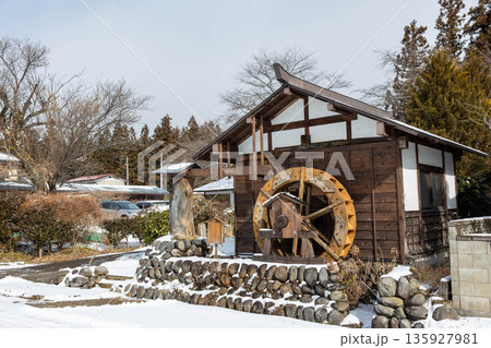 冬のたくみの里　水車小屋　群馬県 135927981