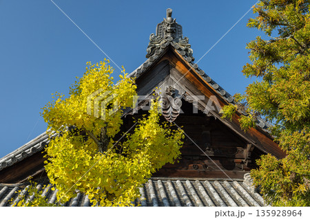 日本 岡山県総社市にある備中国分寺の本堂 日本 岡山県総社市にある備中国分寺の本堂 135928964
