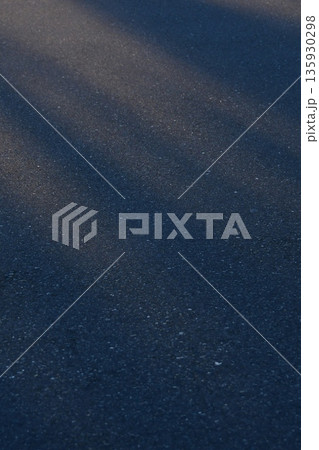 アスフャルトと影 アスフャルトと影 135930298