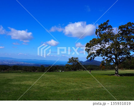 紅葉が美しい鳥取県大山の絶景 紅葉が美しい鳥取県大山の絶景 135931019