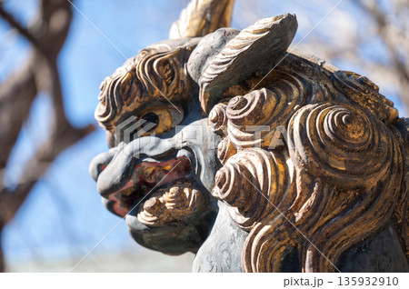 日本の伝統彫刻に見られる渦巻き文様と装飾表現 135932910