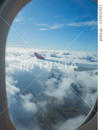 飛行機から見た雲 飛行機から見た雲 135932921