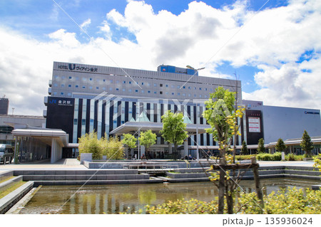 金沢駅・西口／石川県金沢市木ノ新保町1 135936024