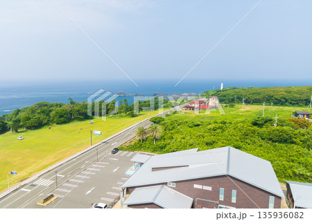 夏の和歌山県串本町 本州最南端 潮岬観光タワーからの眺望 夏の和歌山県串本町 本州最南端 潮岬観光タワーからの眺望 135936082