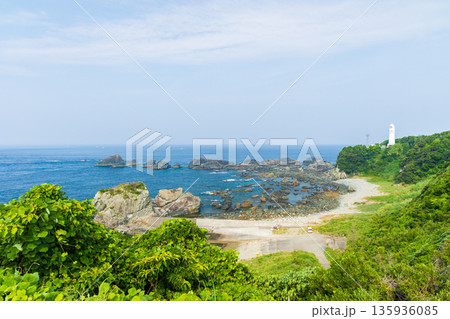 夏の和歌山県串本町 本州最南端 潮岬観光タワーからの眺望 夏の和歌山県串本町 本州最南端 潮岬観光タワーからの眺望 135936085