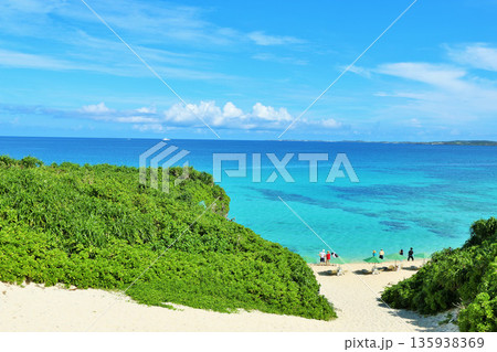 沖縄 宮古島 青空の砂山ビーチ 沖縄 宮古島 青空の砂山ビーチ 135938369