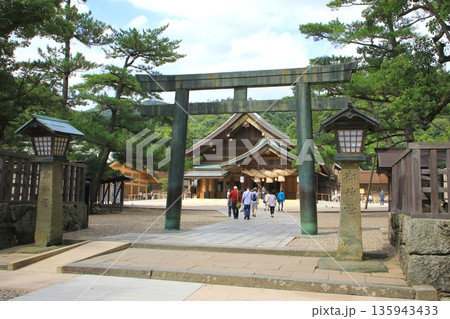 出雲大社・鳥居（出雲市） 135943433