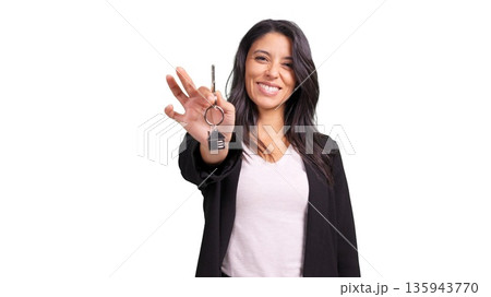 Woman holding house keys with transparent background Woman holding house keys with transparent background 135943770