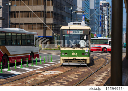 【路面電車】広島市の中心地を走る広電のトラム 135949354