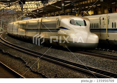 日本の大動脈を駆ける!! 東海道新幹線 N700S ~米原駅にて駅にて 日本の大動脈を駆ける!! 東海道新幹線 N700S ~米原駅にて駅にて 135950709