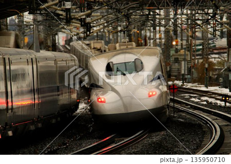 日本の大動脈を駆ける!! 東海道新幹線 N700S ~米原駅にて駅にて 日本の大動脈を駆ける!! 東海道新幹線 N700S ~米原駅にて駅にて 135950710