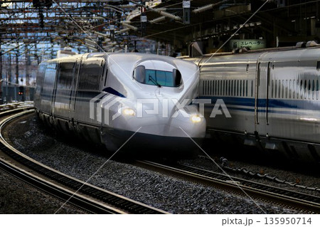 日本の大動脈を駆ける!! 東海道新幹線 N700S ~米原駅にて駅にて 日本の大動脈を駆ける!! 東海道新幹線 N700S ~米原駅にて駅にて 135950714