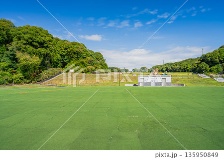 袋井市のみつかわ夢の丘公園の風景(静岡県) 袋井市のみつかわ夢の丘公園の風景(静岡県) 135950849