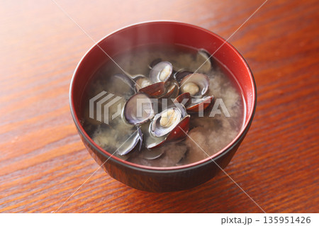 しじみの味噌汁 しじみの味噌汁 135951426