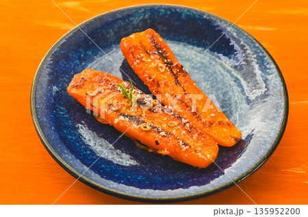 甘い焼き人参　チーズがけ 135952200