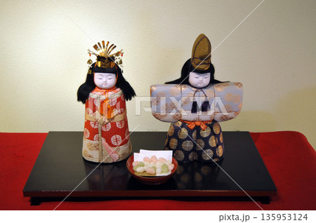 ひなまつり　ひな人形 135953124