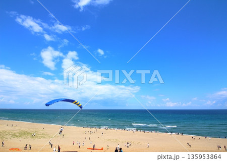 広がる青い風景 135953864