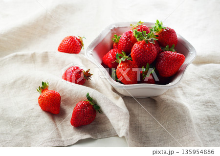 苺・いちご・イチゴ(あまおう) 135954886