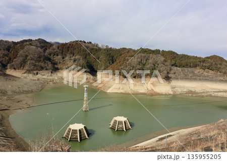 渇水 城山湖 渇水 城山湖 135955205